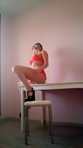 Кира проститутка интим салон Санкт-Петербурга у метро Рыбацкое лучшие салоны проституток